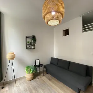 Appartamento Charmant Studio Au Coeur De, Parigi